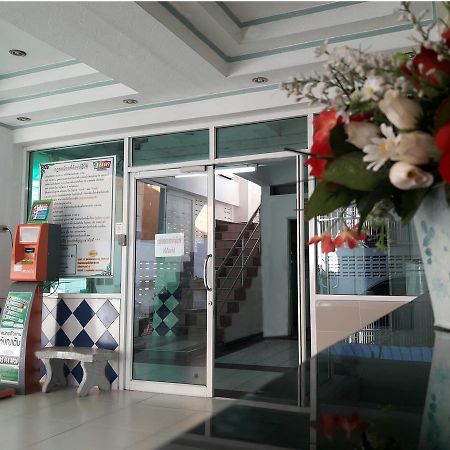 Aparthotel De Nymph Nakhon Sawan Exterior foto